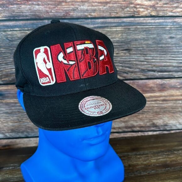 Mitchell & Ness Miami Heat NBA SnapBack Hat - Picture 1 of 7